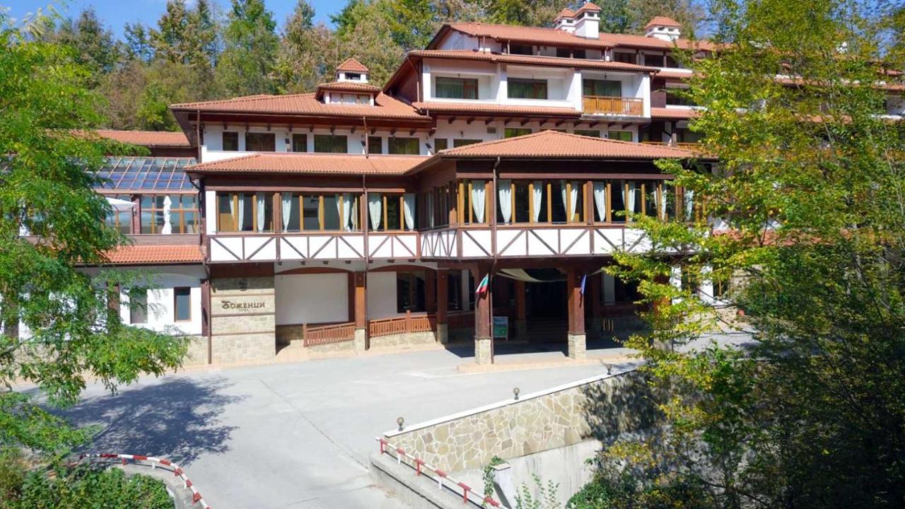Hotel Bozhentsi Chernevtsi Exterior foto