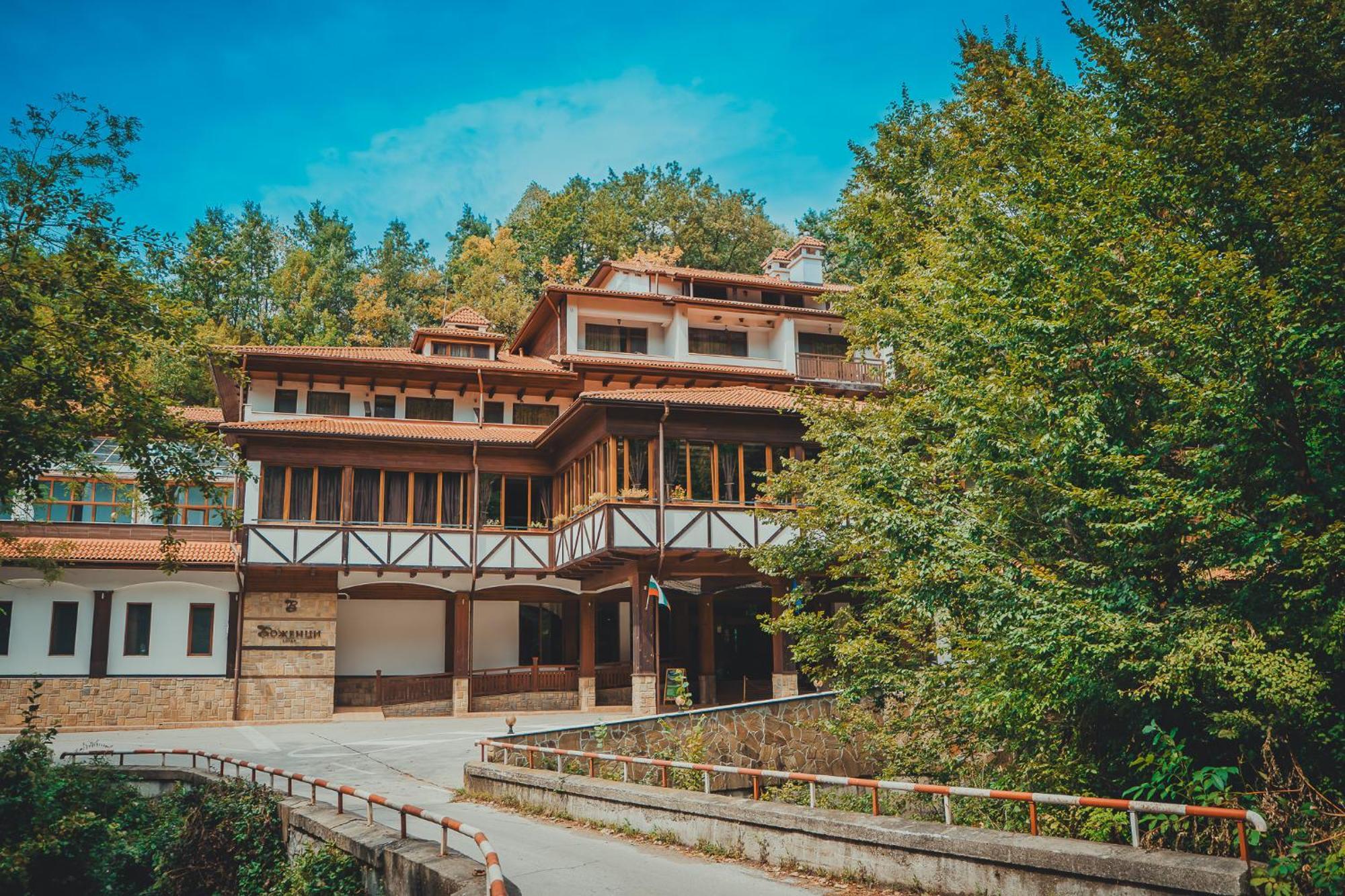 Hotel Bozhentsi Chernevtsi Exterior foto